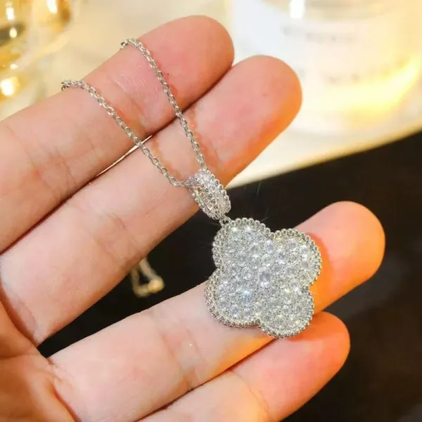 Four-Leaf Clover Diamond Pendant - 图片 2