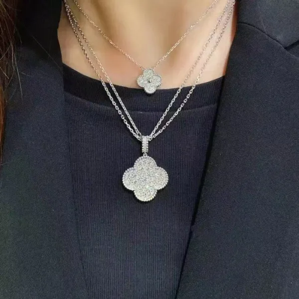Four-Leaf Clover Diamond Pendant - 图片 4