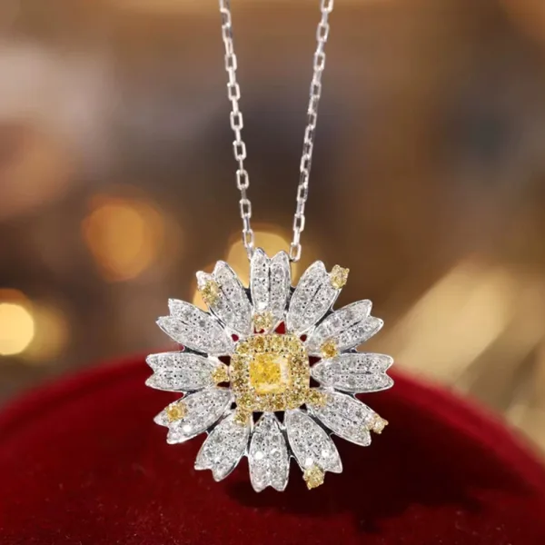 Chrysanthemum Diamond Pendant - 图片 3