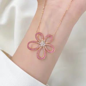 Gesang Flower Diamond Necklace