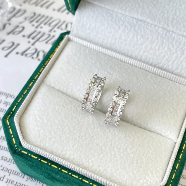 Galaxy Diamond Hoop Earrings - 图片 2