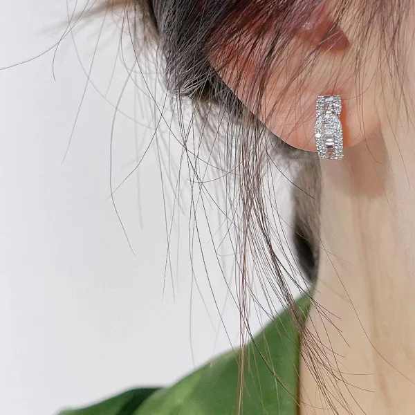 Galaxy Diamond Hoop Earrings - 图片 5